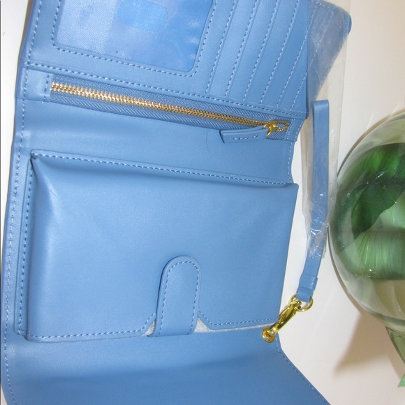 🚫SOLD🚫NEW BLUE LEATHER WALLET🌵💧 - Picture 4 of 4